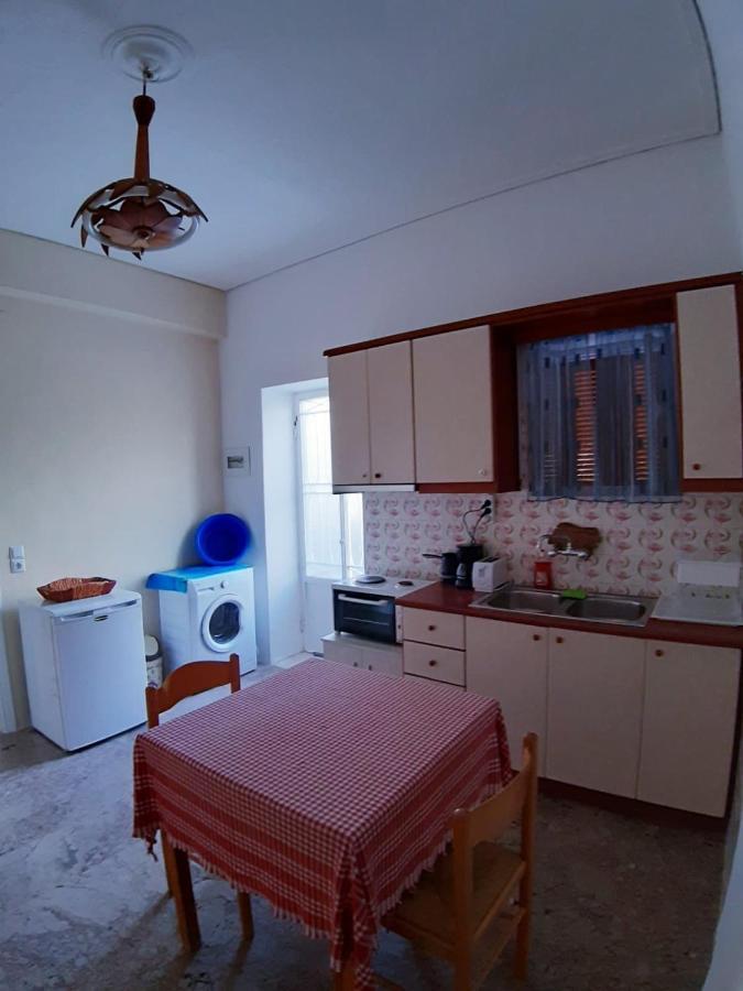 Traditional House Alepis In Areopolis Экстерьер фото